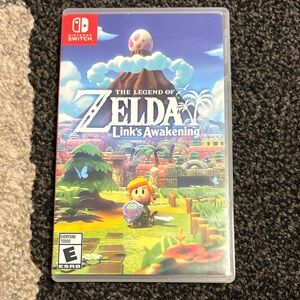 Nintendo Switch Zelda: Link's Awakening - Blue, Green, Red